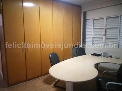 Casa à venda com 3 quartos, 250m² - Foto 4