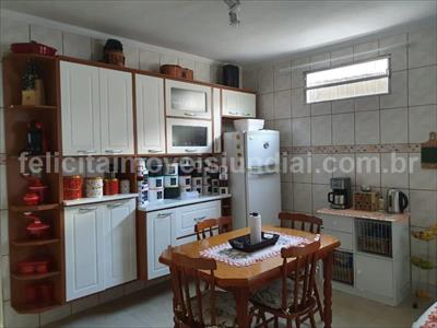 Casa à venda com 3 quartos, 213m² - Foto 3