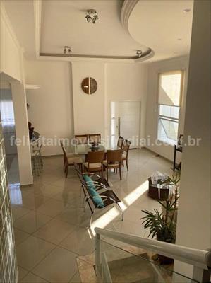 Casa à venda com 4 quartos, 402m² - Foto 2