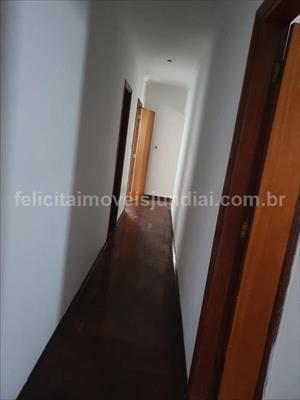 Casa à venda com 3 quartos, 200m² - Foto 4