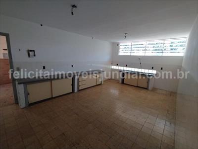 Casa à venda com 4 quartos, 191m² - Foto 3