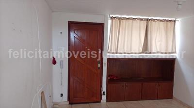 Apartamento à venda com 3 quartos, 64m² - Foto 2