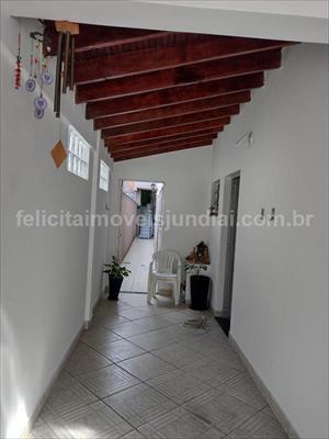 Casa à venda com 3 quartos, 196m² - Foto 1