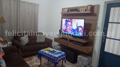 Casa à venda com 3 quartos, 159m² - Foto 1